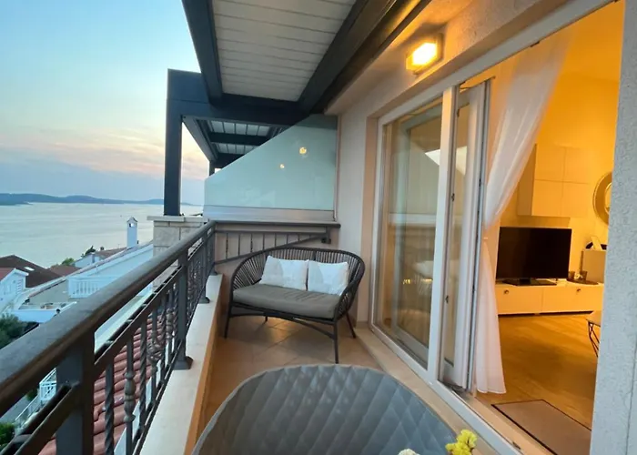 Διαμέρισμα View *